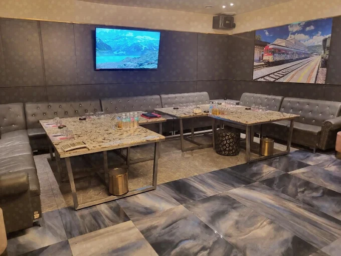 강남 클럽식 조명 및 최신 음향 세팅